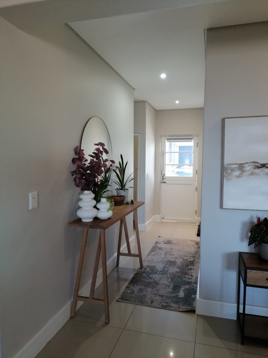 3 Bedroom Property for Sale in Heldervue Western Cape